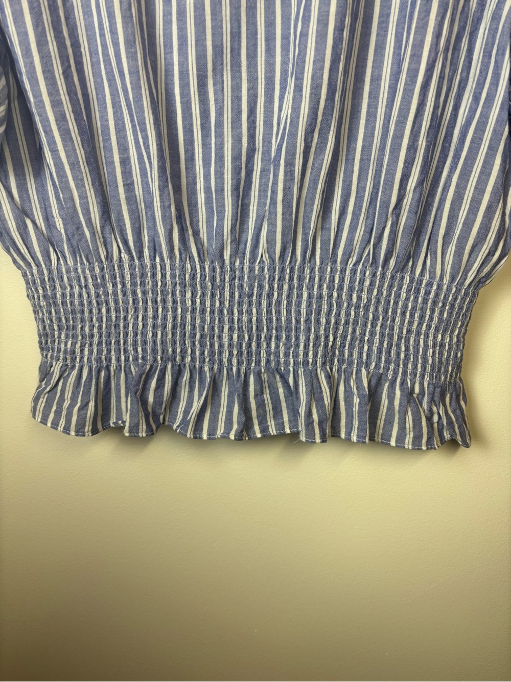 Madewell Stripped Flutter Sleeve Light Blue & White Smock Top, size M - Picture 4 of 9